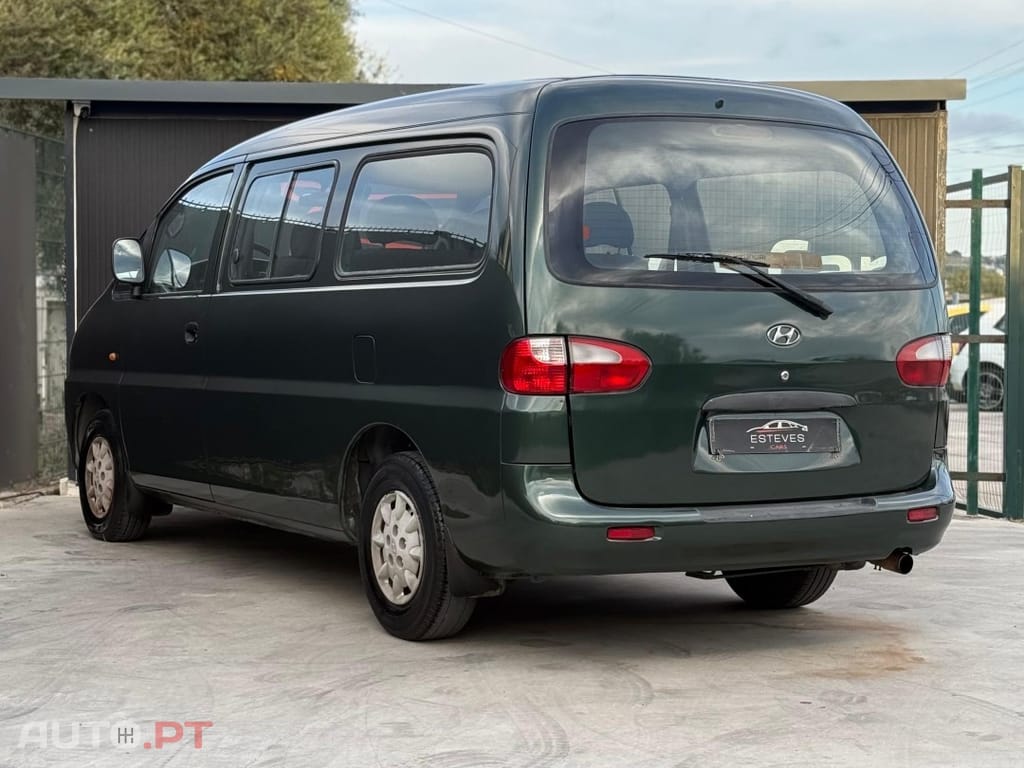 Hyundai H-1 2.5