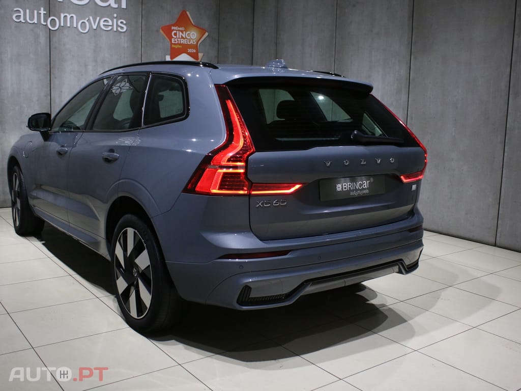 Volvo XC60 2.0 T6 PHEV Plus Dark AWD