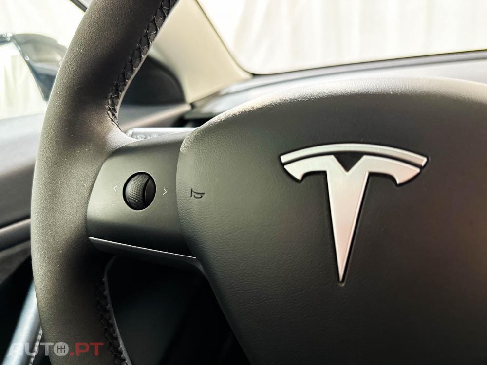 Tesla Model 3 Long-Range Dual Motor AWD
