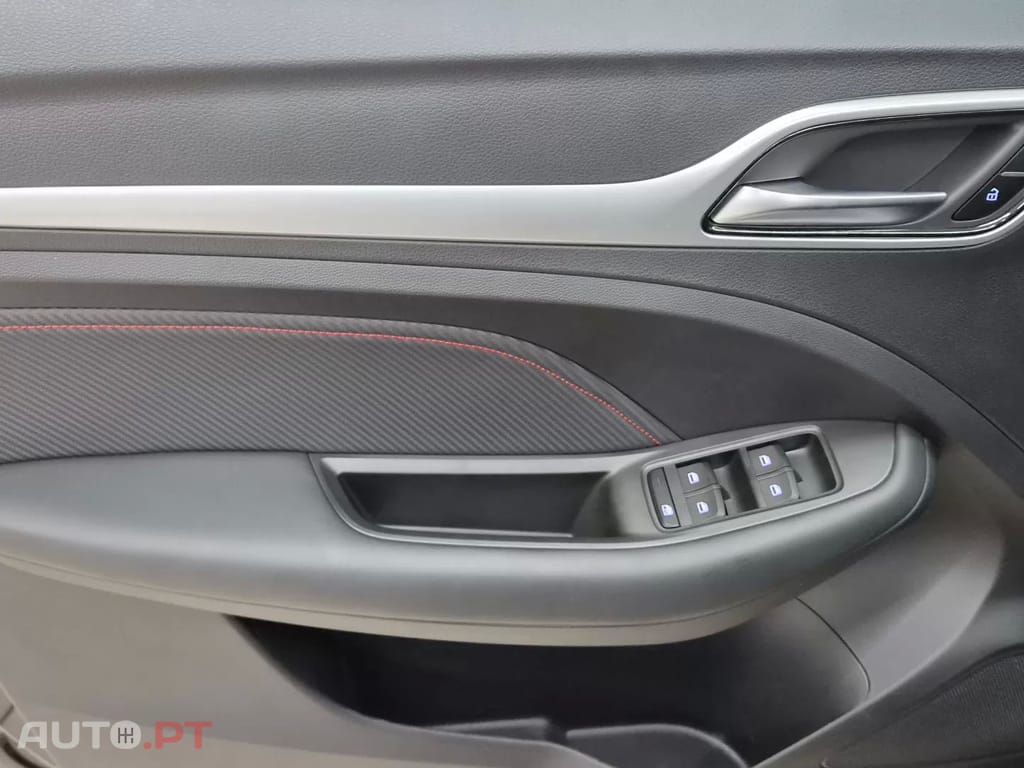 MG ZS EV LUXURY 72 KWH