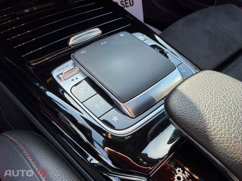 Mercedes-Benz A 35 AMG 4Matic Speedshift DCT 7G