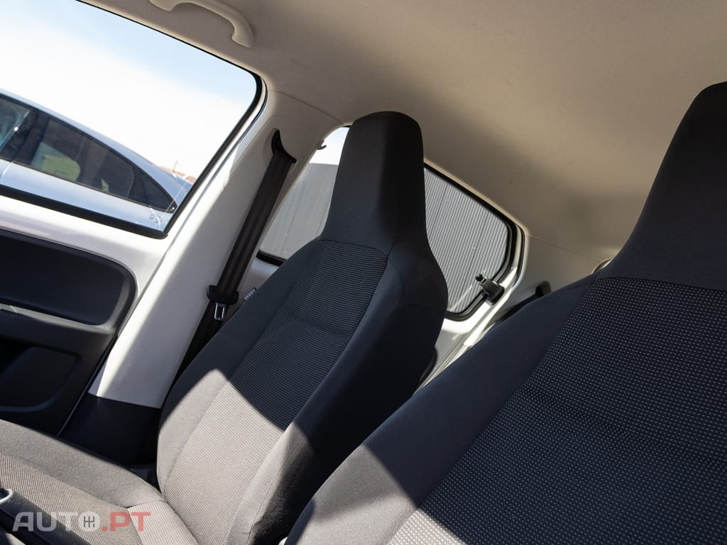 Volkswagen Up! 1.0 Take
