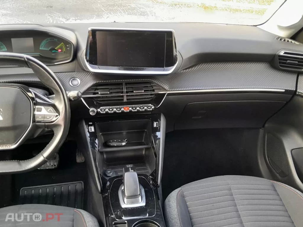 Peugeot 208  50 kWh Active Pack