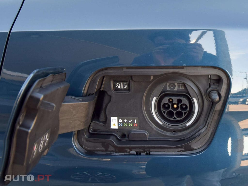 Peugeot 3008 1.6 Hybrid GT e-EAT8