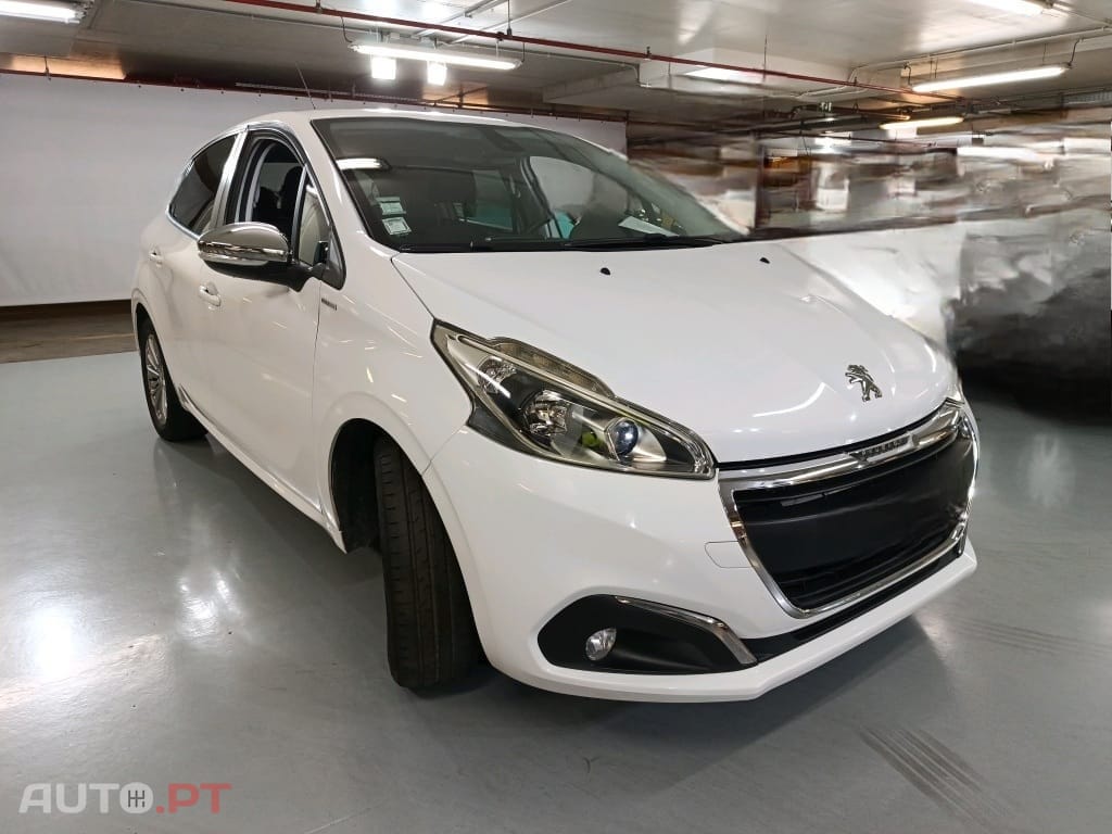 Peugeot 208 1.6 BlueHDi Style