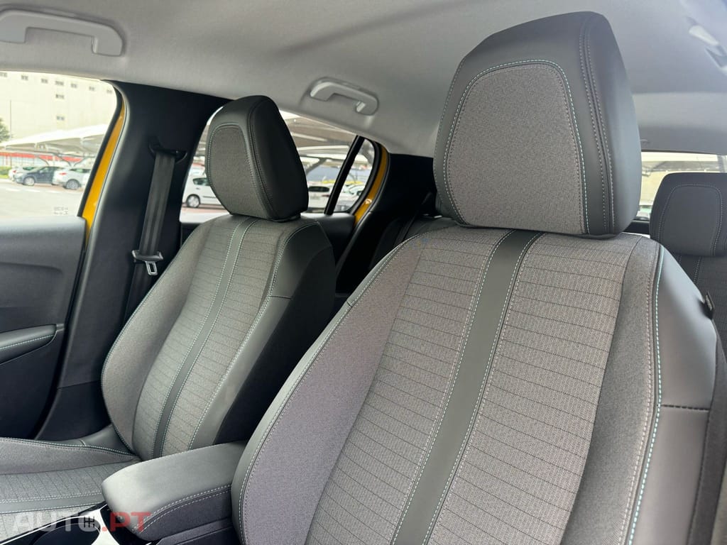 Peugeot 208 PureTech 100 Allure