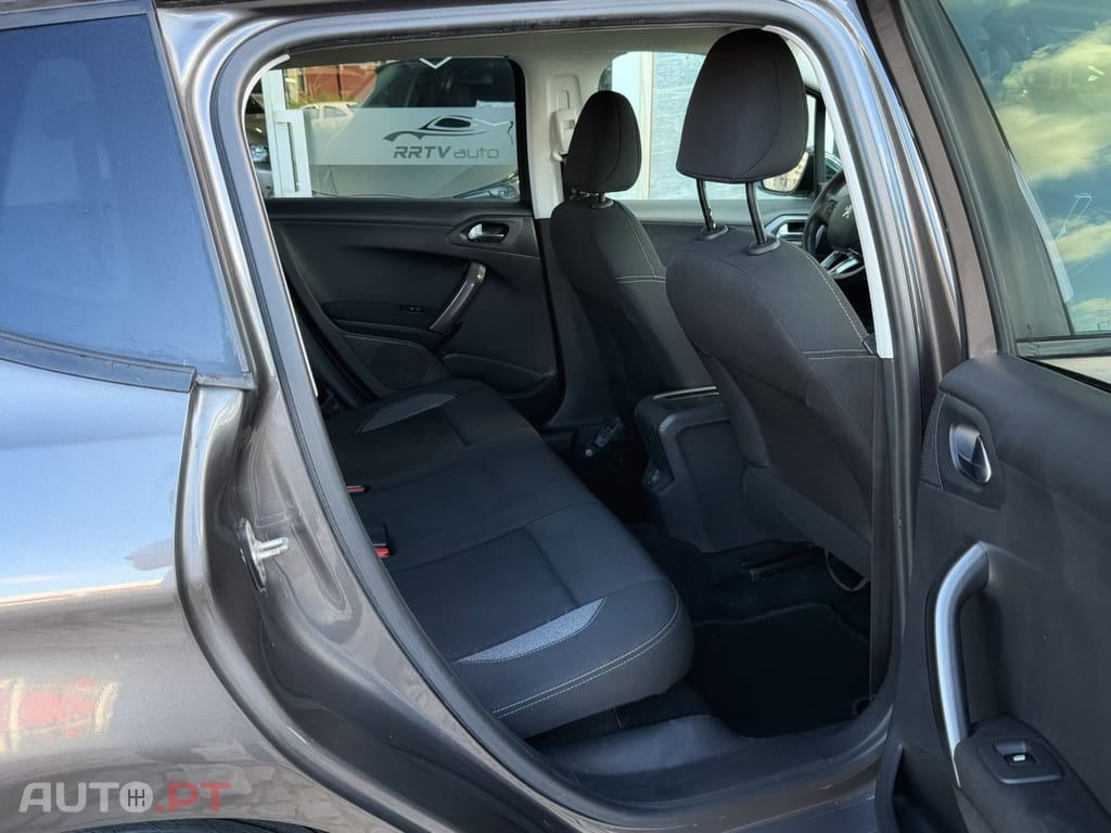 Peugeot 2008 1.2 PureTech Style