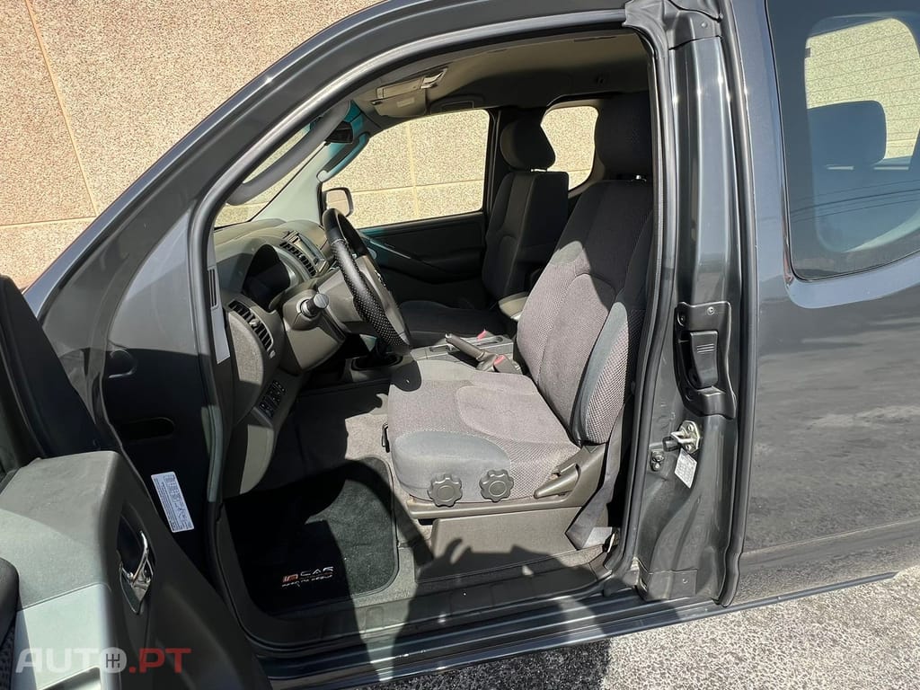 Nissan Navara Nav 2.5 dCi KC SE Comf+C-C+BDT