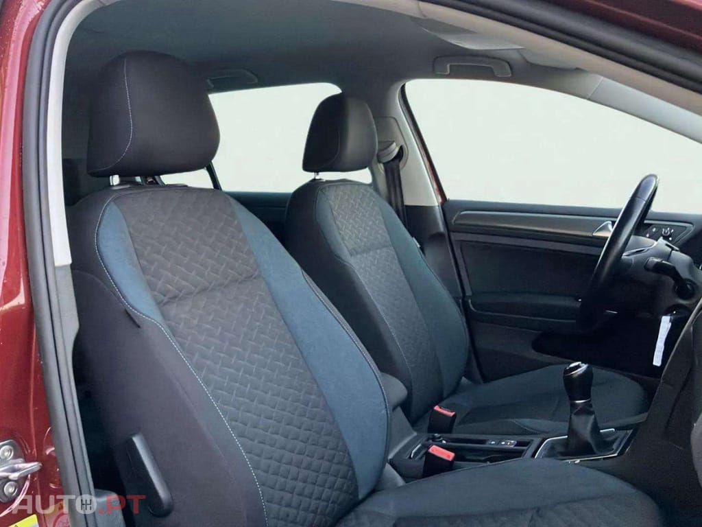 Volkswagen Golf 1.0 TSI Confortline