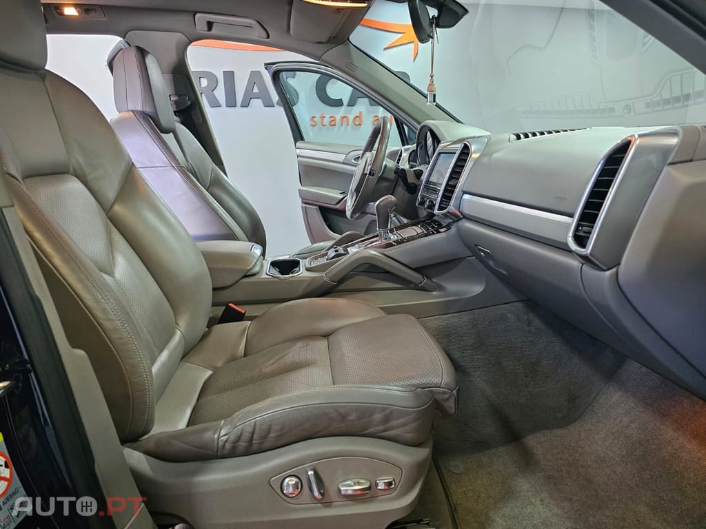 Porsche Cayenne Tiptronic