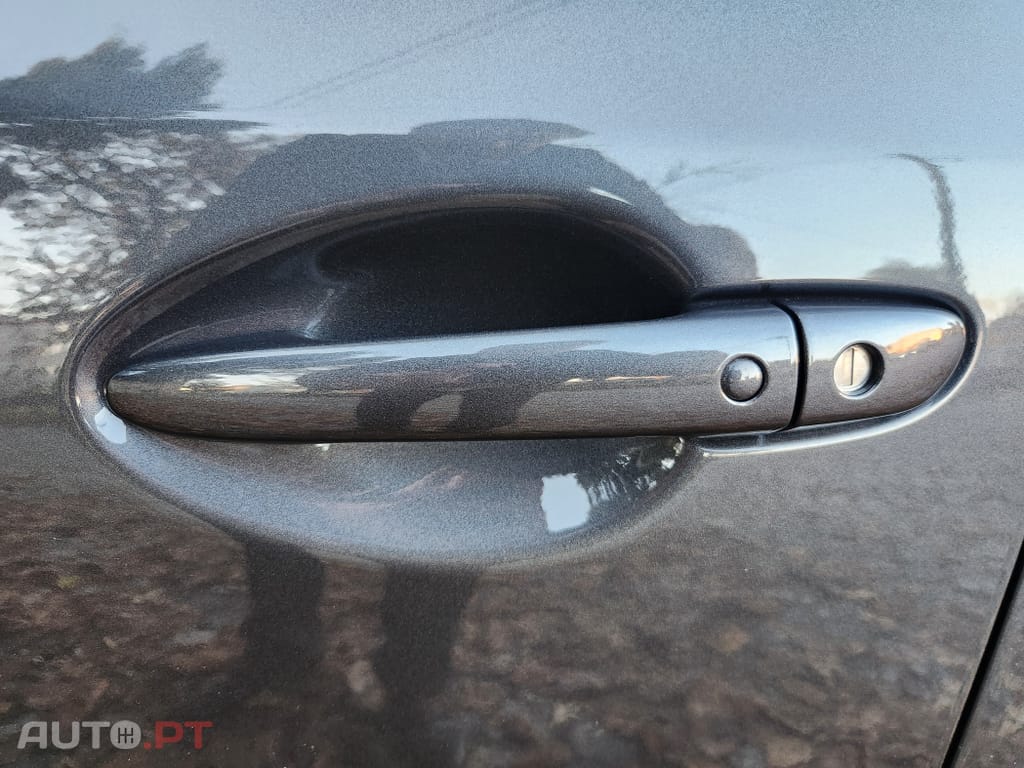 Mazda 3 1.5 Sky-D Excellence Navi