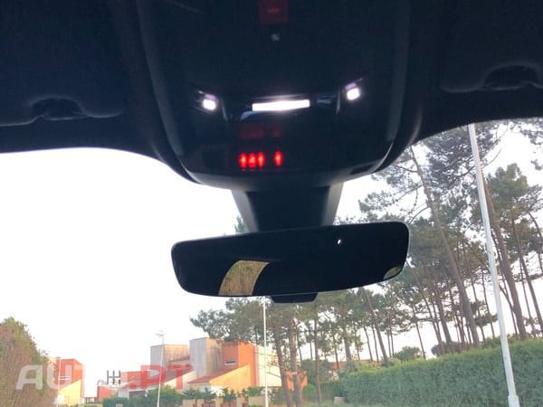 Peugeot E-2008 50 kWh GT