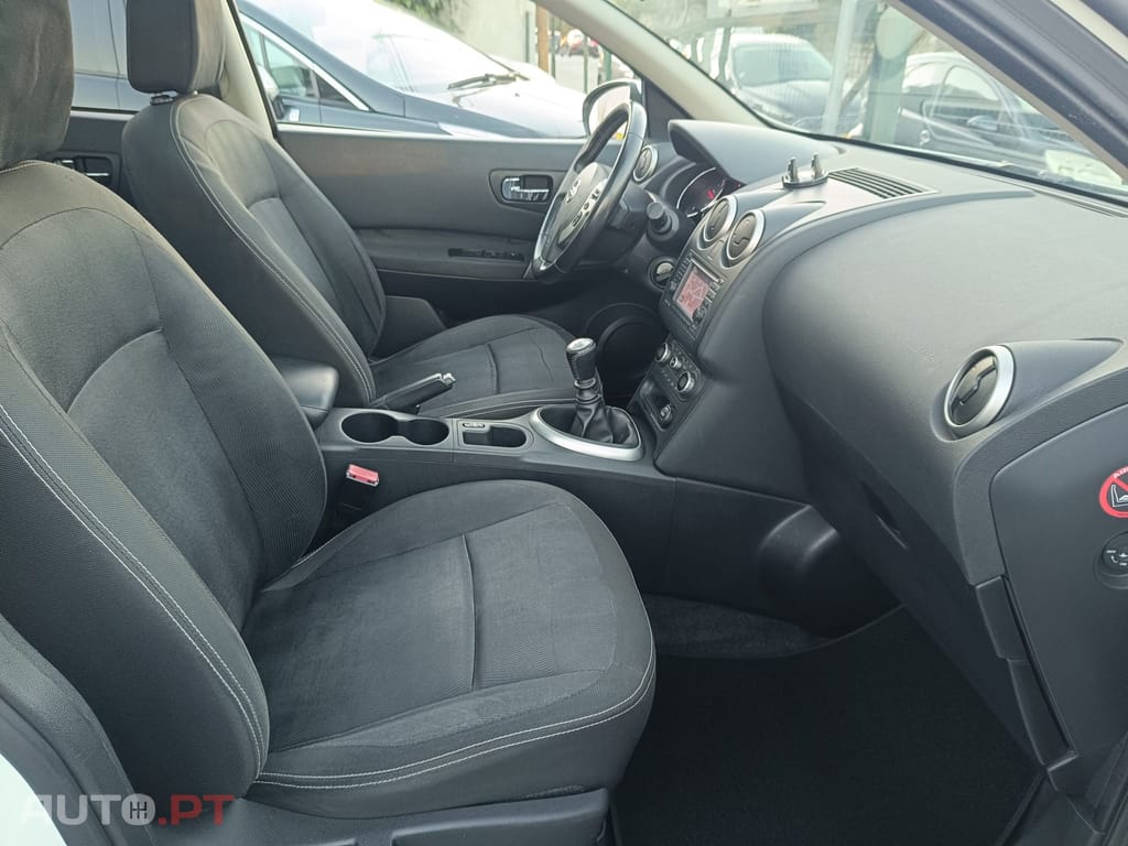 Nissan Qashqai +2 1.5 dCi Tekna Sport 17