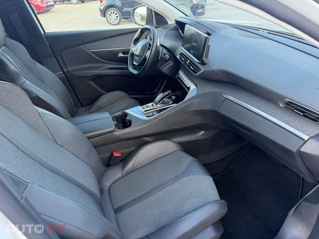 Peugeot 3008 1.6 Hybrid GT Line e-EAT8