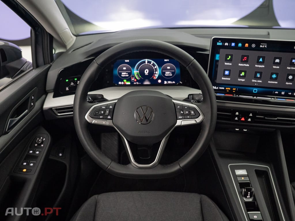 Volkswagen Golf 1.5 TSI e-Hybrid Life DSG