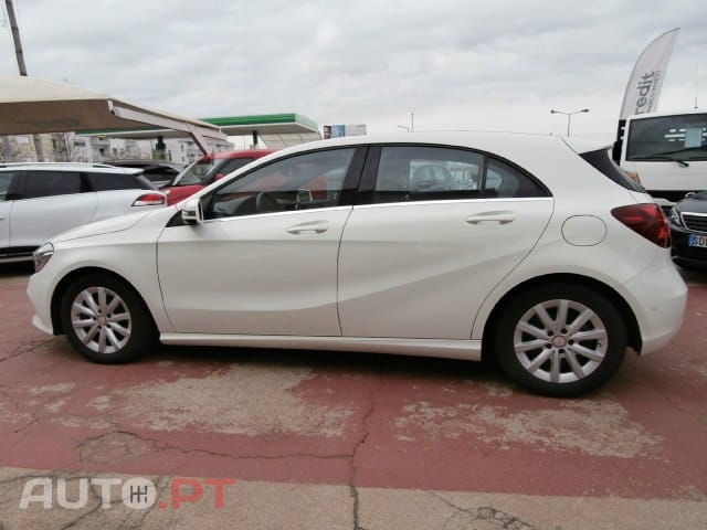 Mercedes-Benz A 180 d 7G-DCT Style