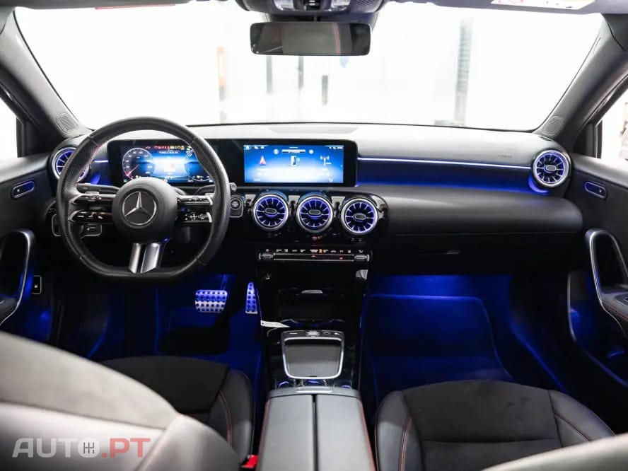 Mercedes-Benz A 250 e AMG Line