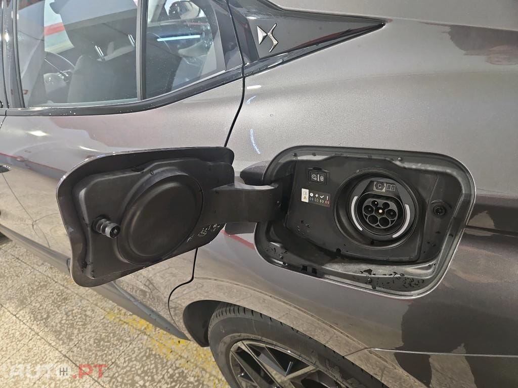 DS DS4 E-Tense Performance Line EAT8