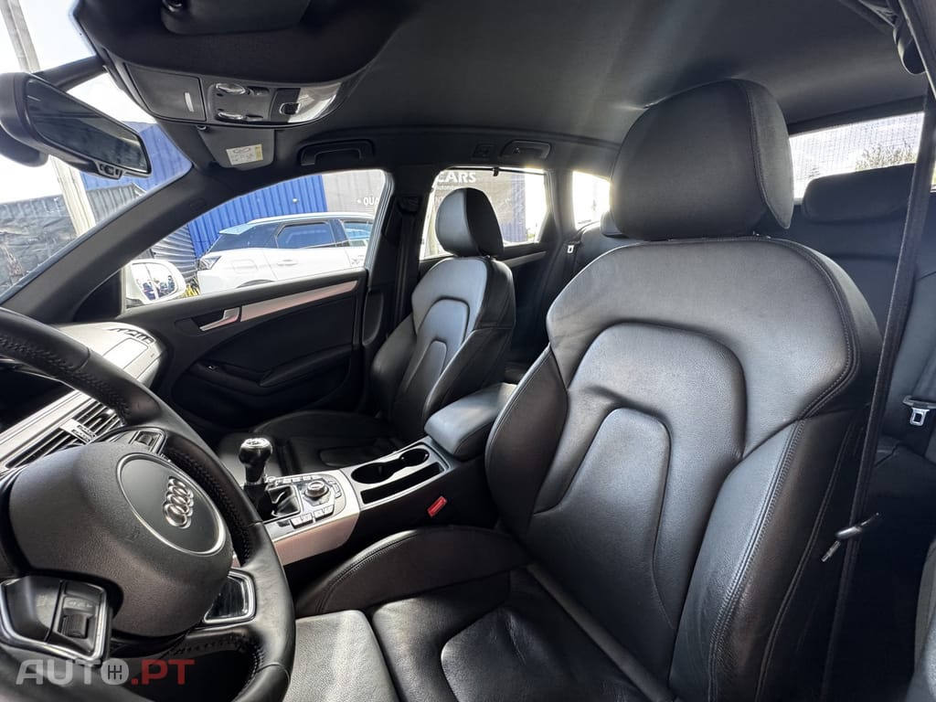Audi A4 Avant 2.0 TDI Business Line S-line