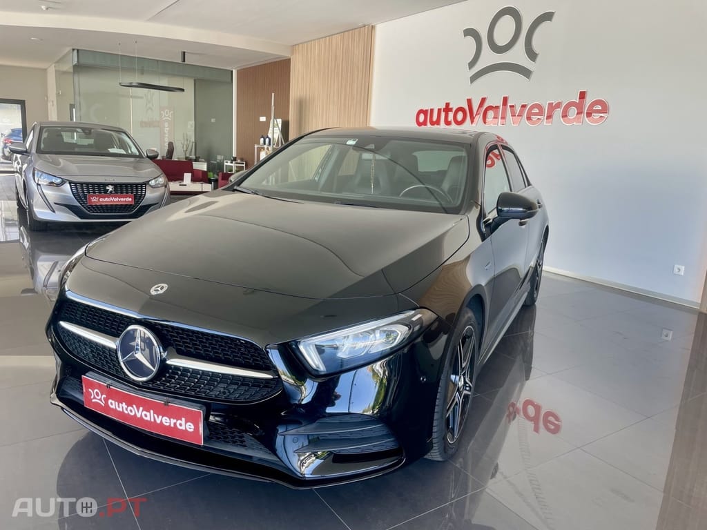 Mercedes-Benz A 250 e 8G-DCT AMG Line