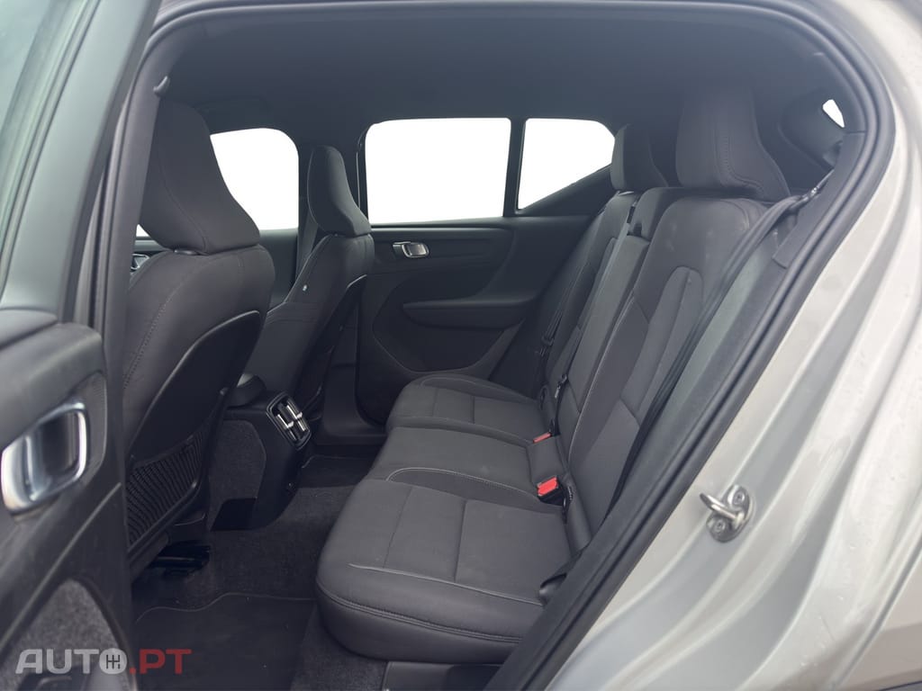 Volvo XC40 Recharge 69 kWh Single Motor Core