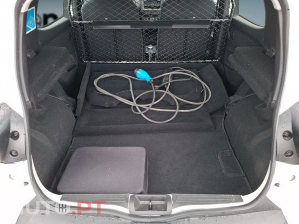 Dacia Spring Essential Electric 33kw/ 45 cv