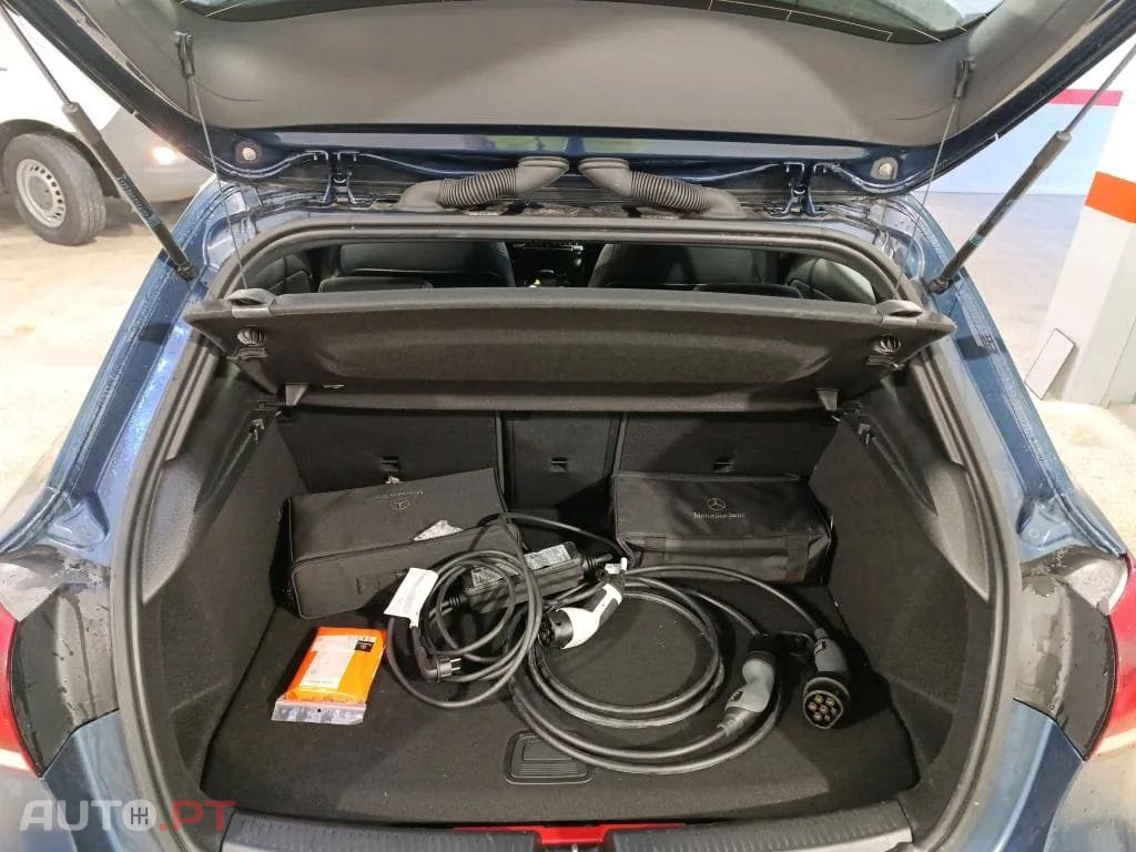 Mercedes-Benz A 250 e Style Plus