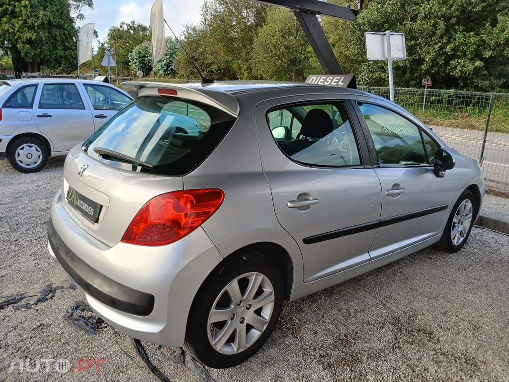 Peugeot 207 1.4 HDI