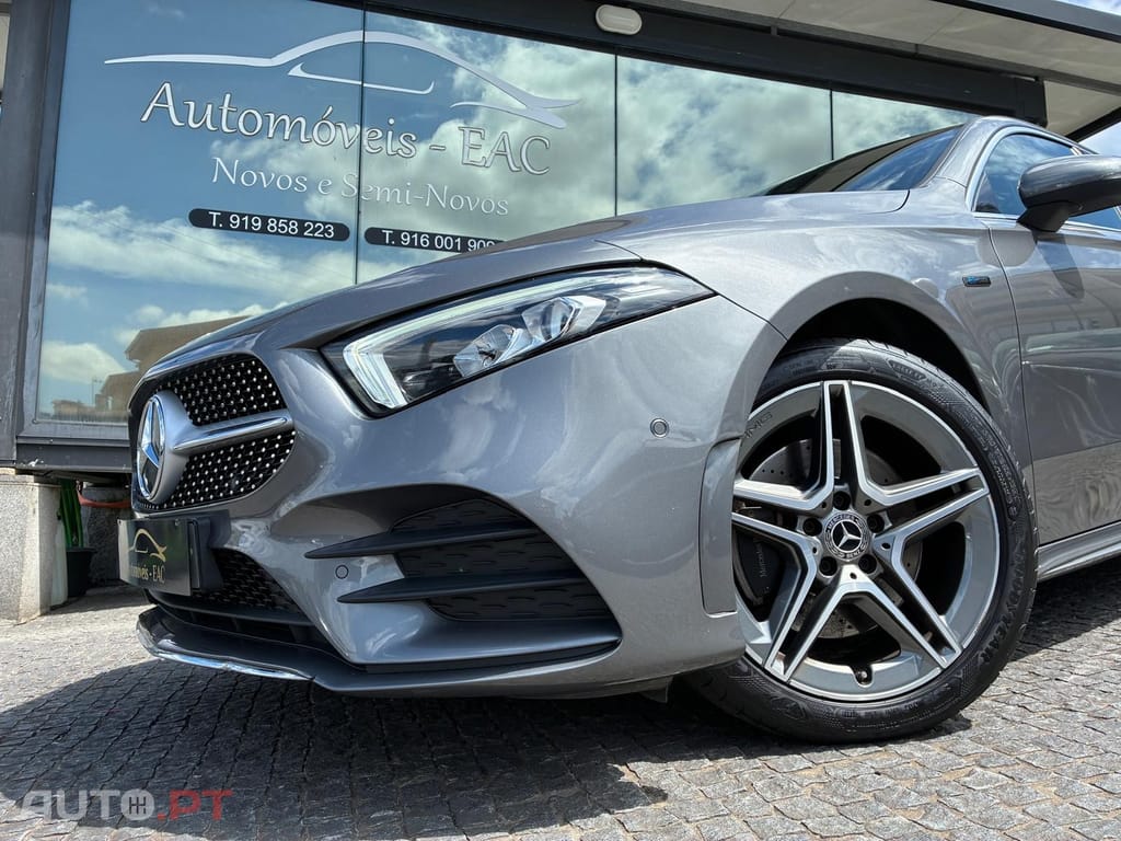 Mercedes-Benz A 250 e AMG Line