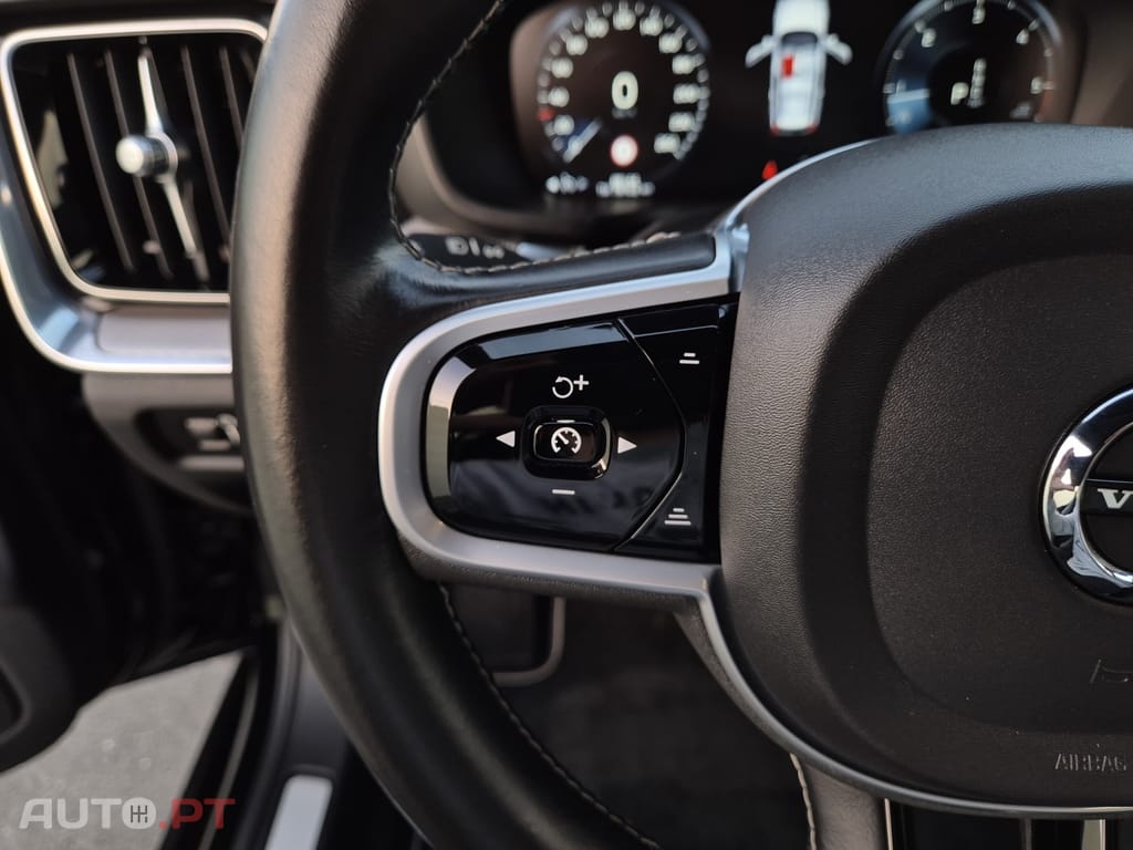 Volvo V60 2.0 B4 R-Design Geartronic