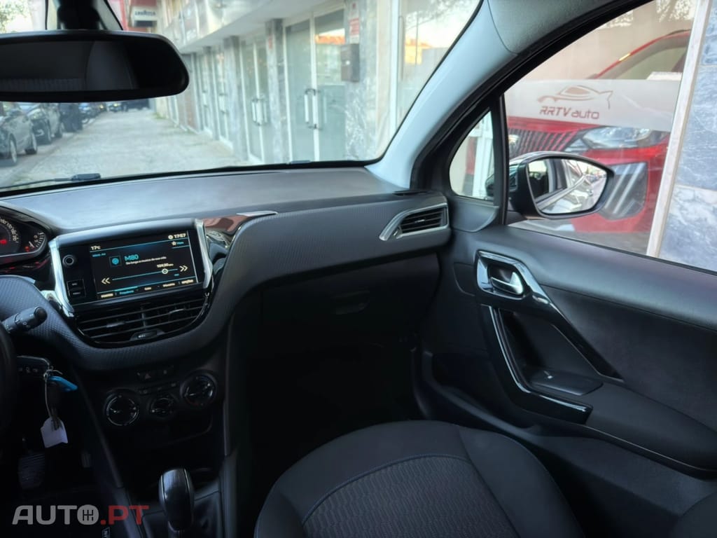 Peugeot 208 1.2 PureTech Style