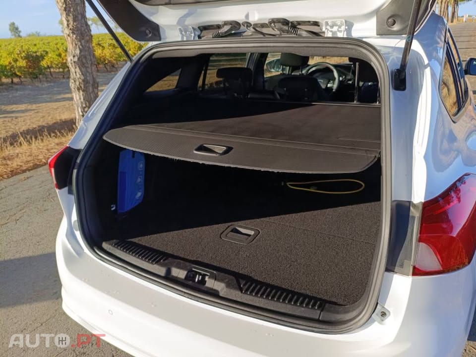 Ford Focus SW 1.0 EcoBoost St-Line