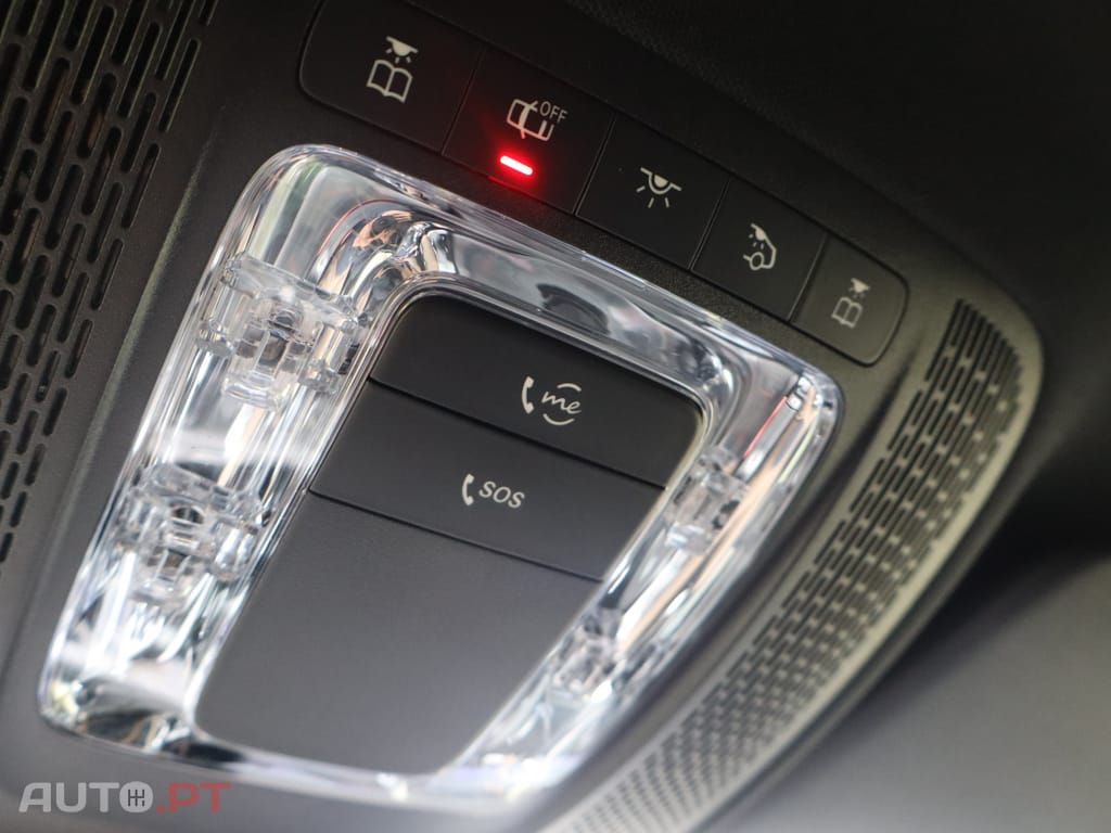 Mercedes-Benz A 250 e AMG Line