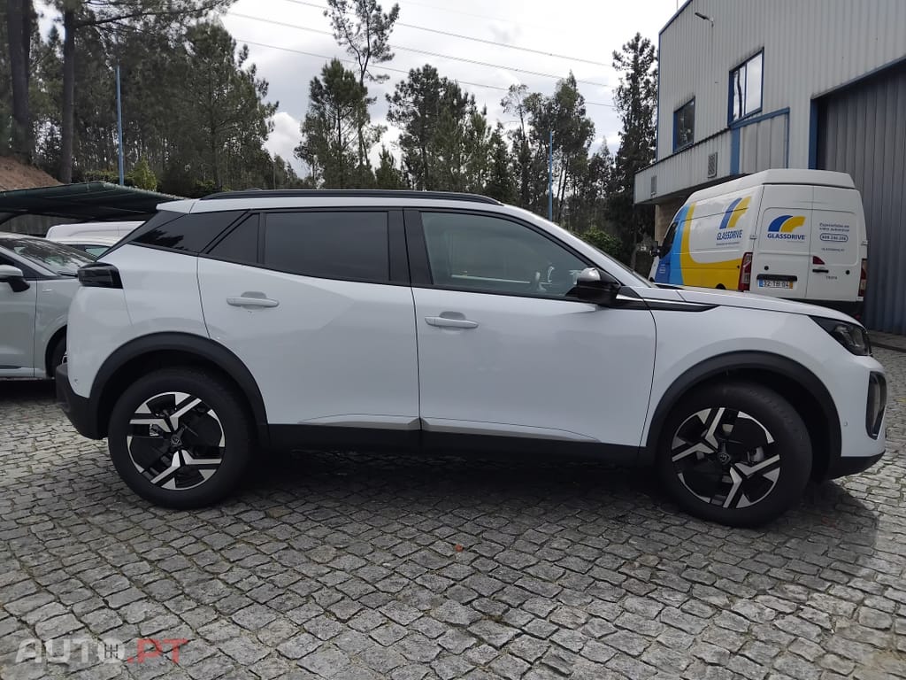Peugeot 2008 1.2 PureTech Allure Pack