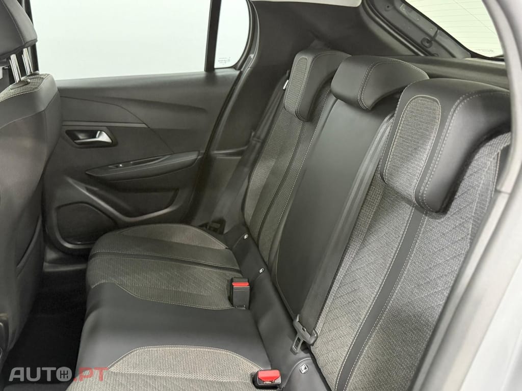 Peugeot 208 1.2 Hybrid Allure e-DCS6