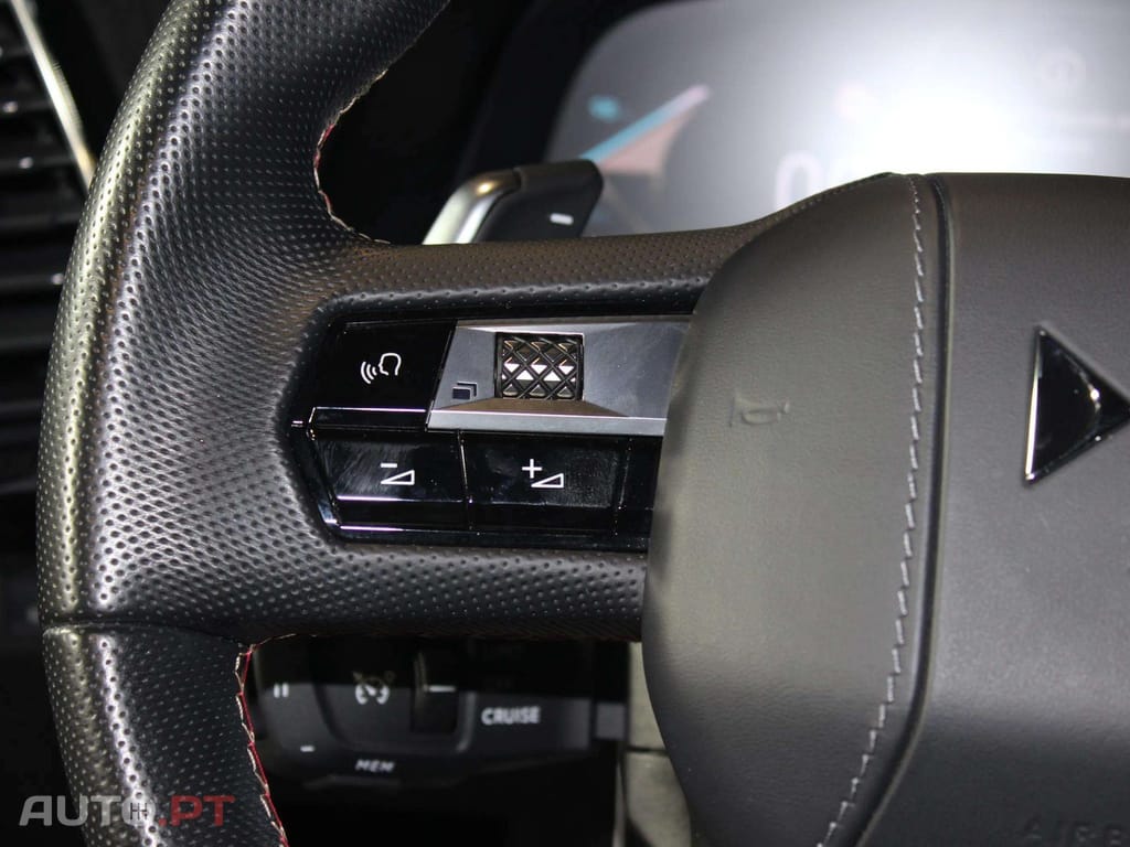 DS DS7 E-Tense 4x4 Performance Line +