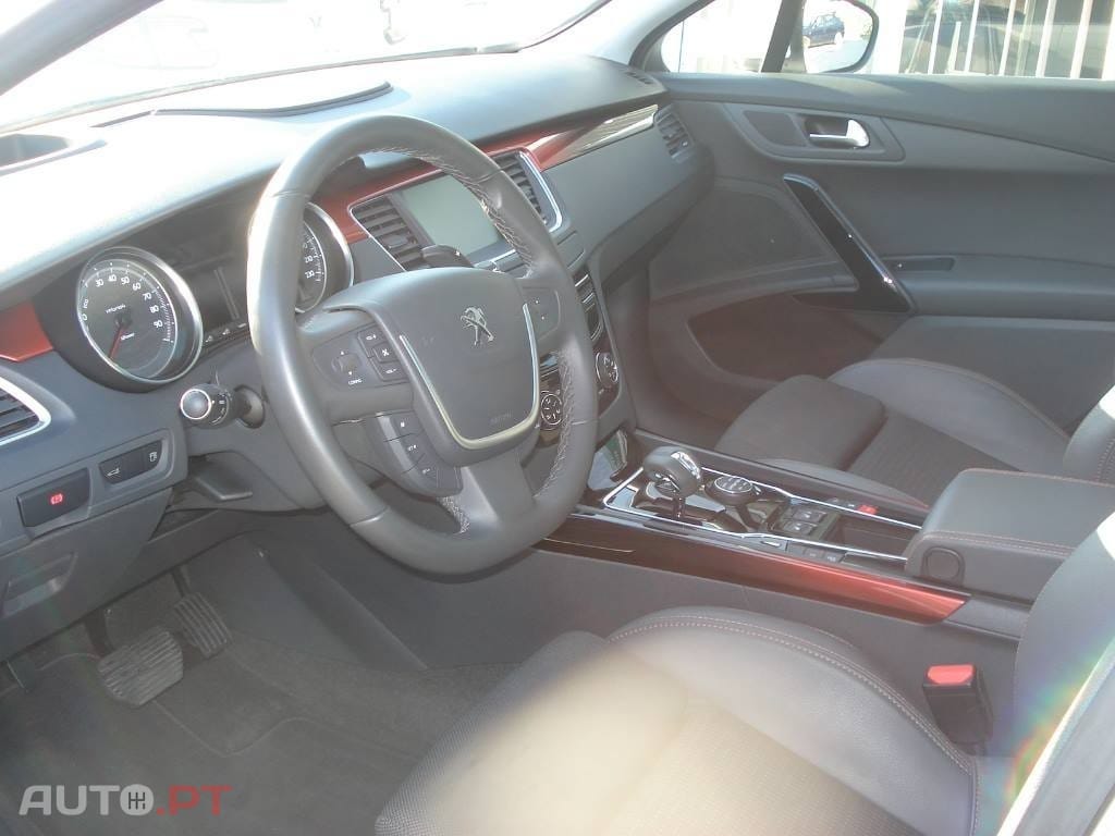 Peugeot 508 RXH 2.0 HDi Hybrid4 2-Tronic