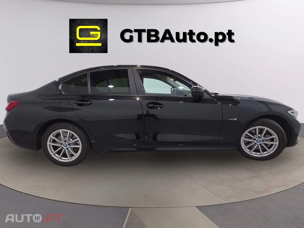 BMW 320 Plug-In Hybrid I.V.A DEDUTIVEL