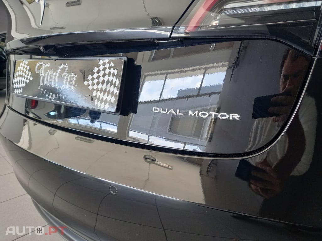 Tesla Model 3 Long-Range Dual Motor AWD