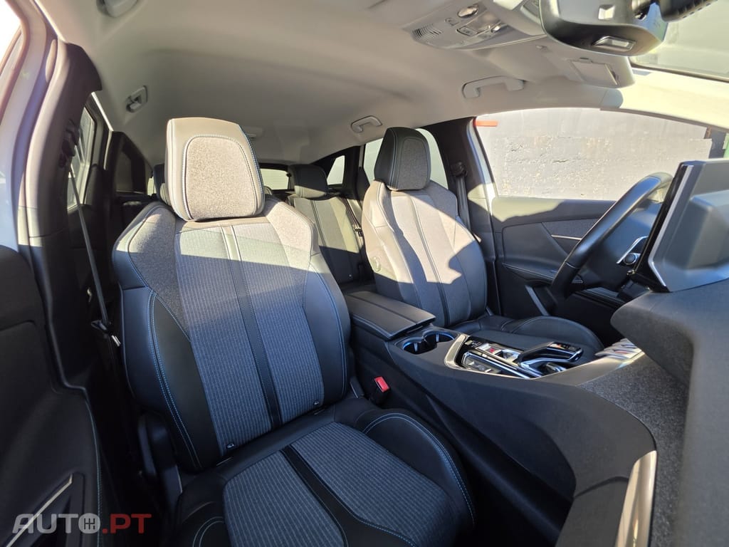 Peugeot 3008 1.6 Hybrid4 Allure Pack e-EAT8