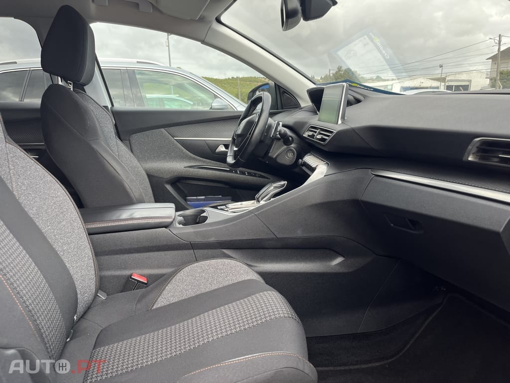 Peugeot 3008 BlueHDi 130 Stop & Start EAT8 Active Pack