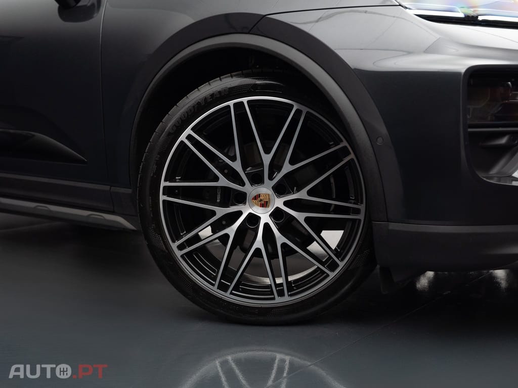 Porsche Macan Electric 4