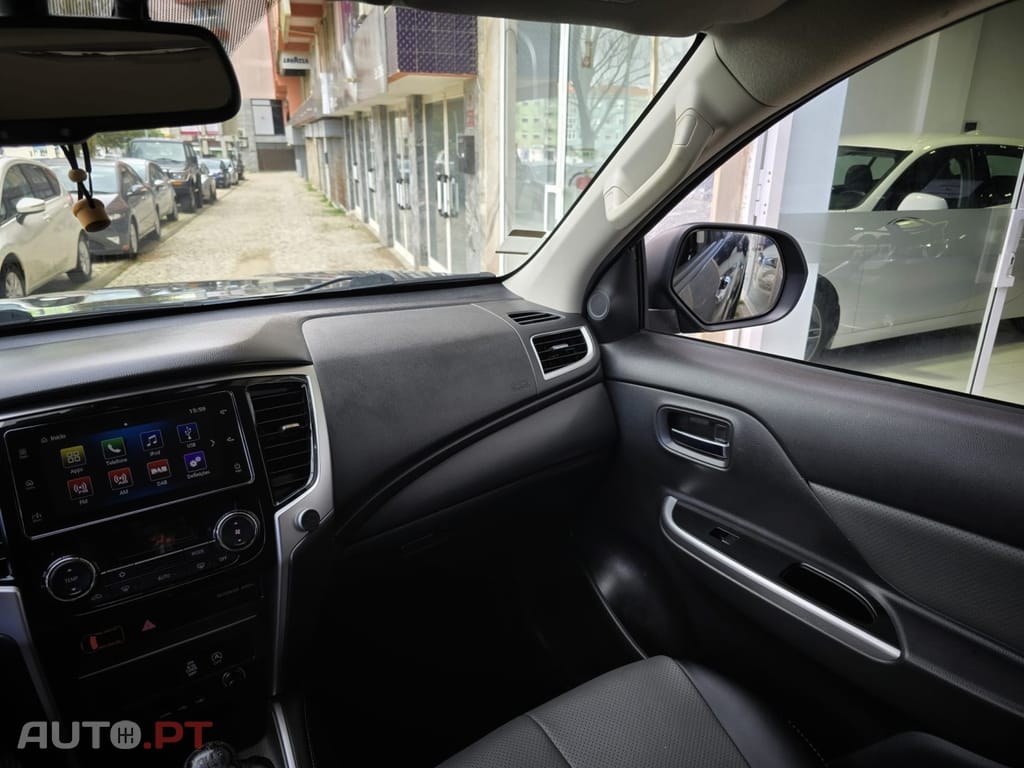 Mitsubishi L200 2.3 DI-D Strakar Club Evolution 4WD