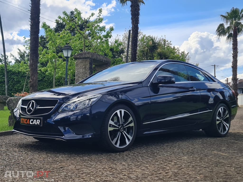 Mercedes-Benz E 220 CDi BlueEfficiency Auto