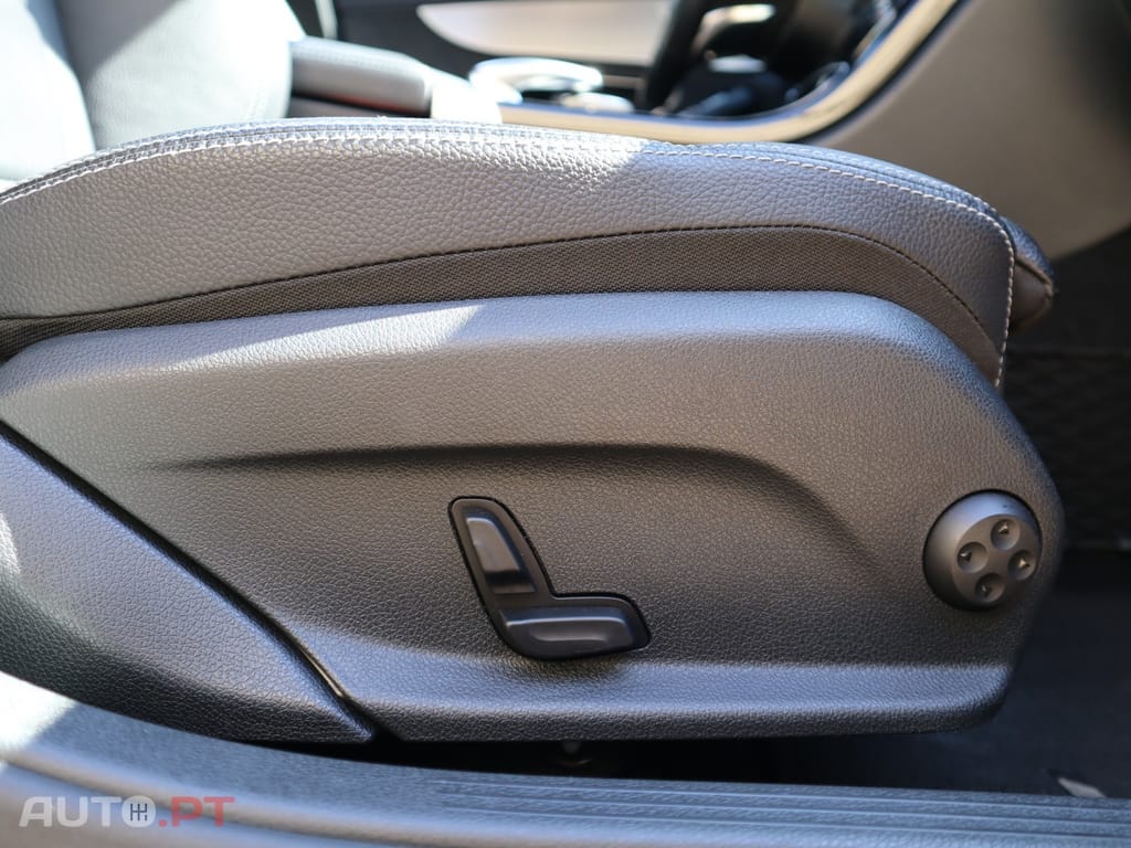 Mercedes-Benz C 220 d Station 9G-TRONIC AMG Line