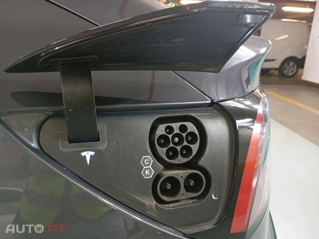 Tesla Model 3 Long Range Tração Integral