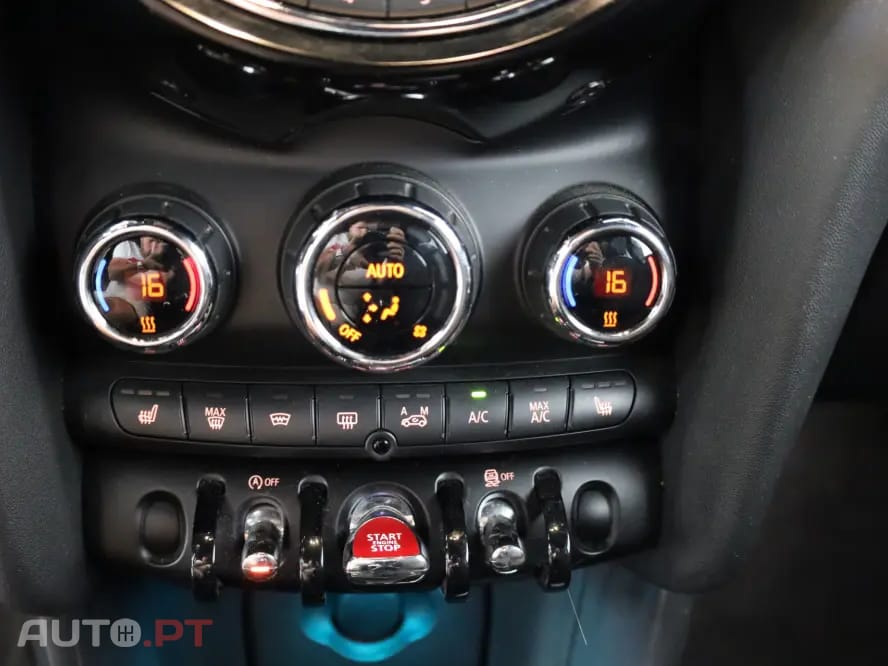 MINI Cooper Cooper D