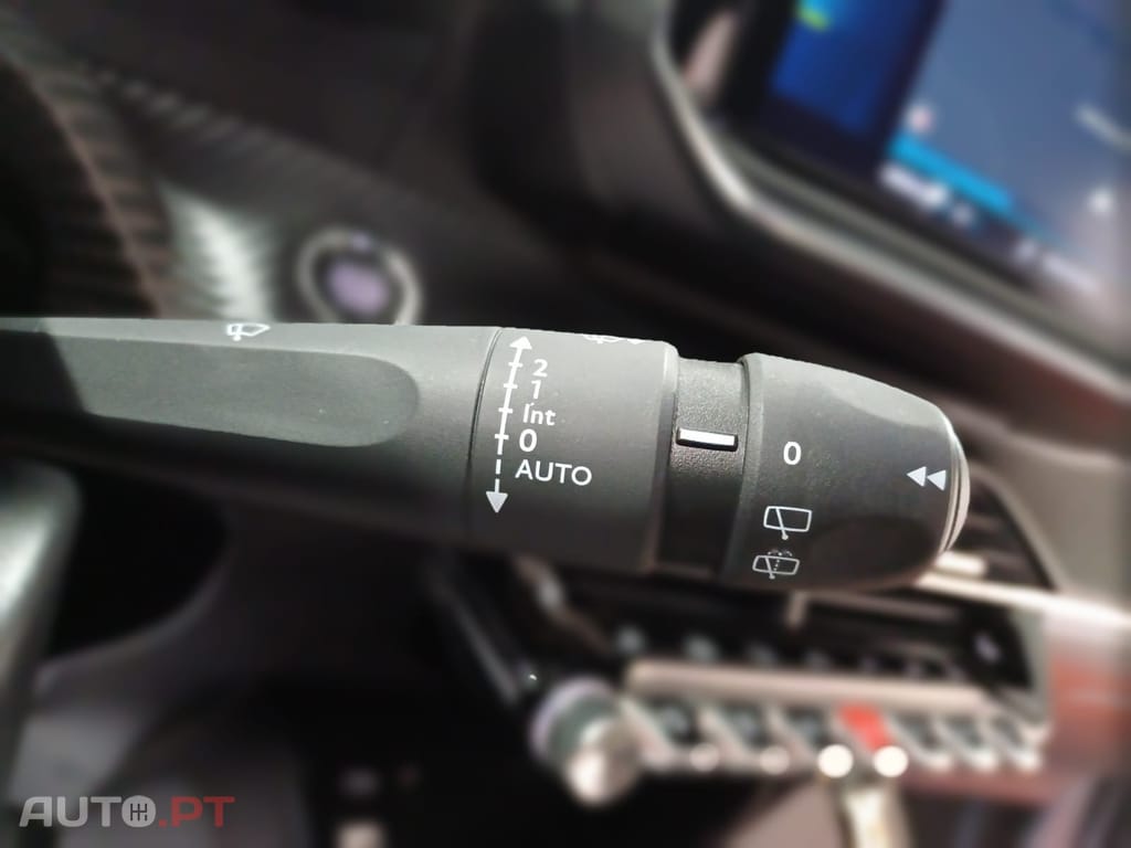 Peugeot E-2008 50 kWh Allure