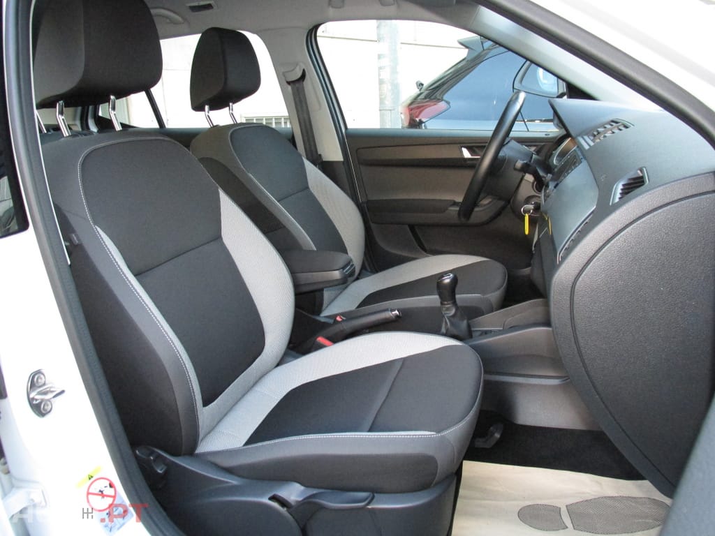 Skoda Fabia Diesel 1.4 TDi 105cv Só 22.000KM