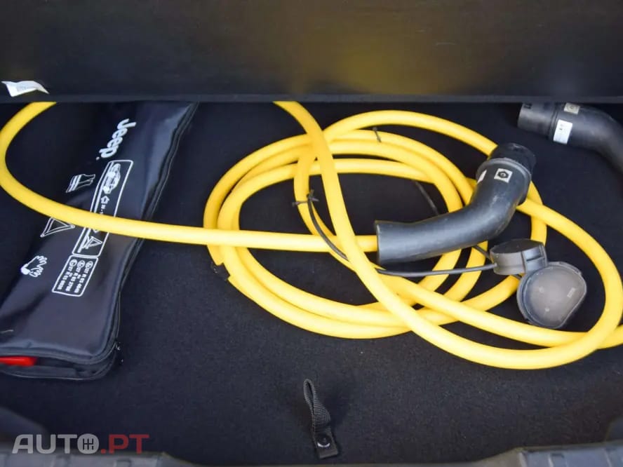 Jeep Avenger 54 kWh Summit